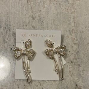 Kendra Scott Gold Bow Earrings